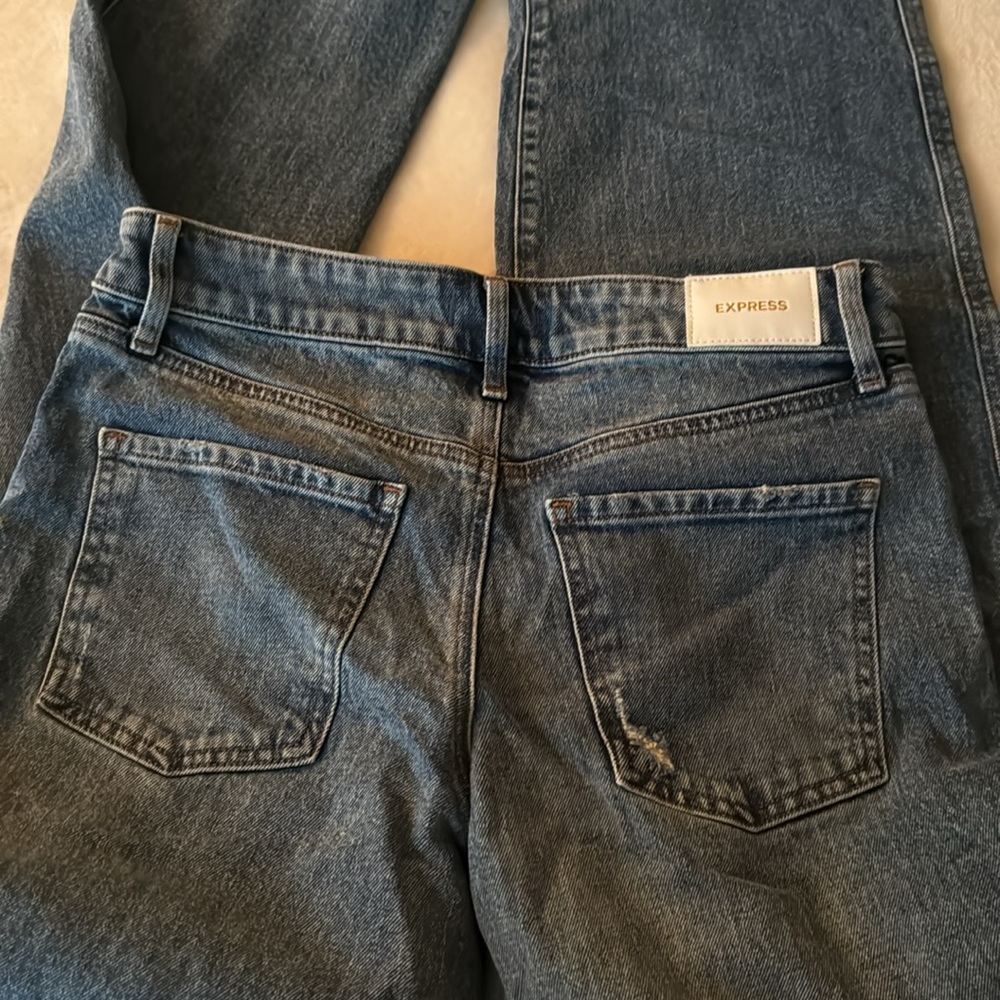 Express Jeans - Picture 2 of 3
